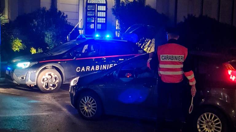 Cesenatico, controlli dei carabinieri: 12 denunciati tra armi, furti e guide in stato di ebbrezza
