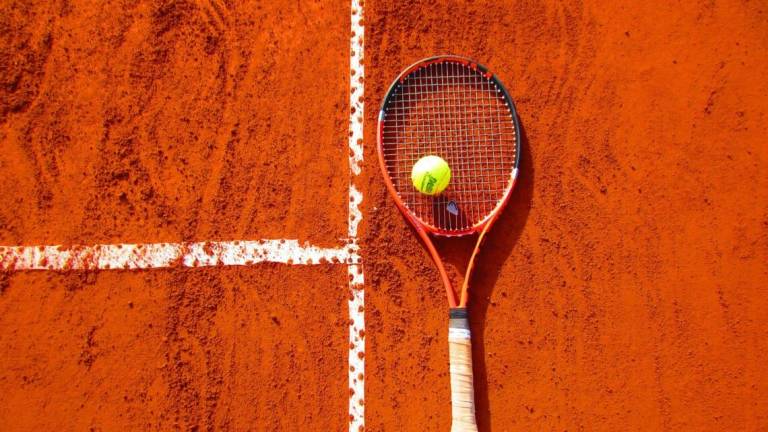 Tennis, è partito a Riccione l'Open di Natale memorial Serafini