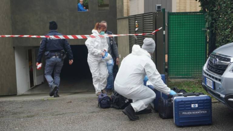 Omicidio a Faenza, 46enne accoltellata alla gola VIDEO FOTOGALLERY