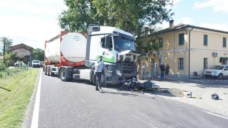 Incidente a Barbiano di Cotignola, muore motociclista 45enne