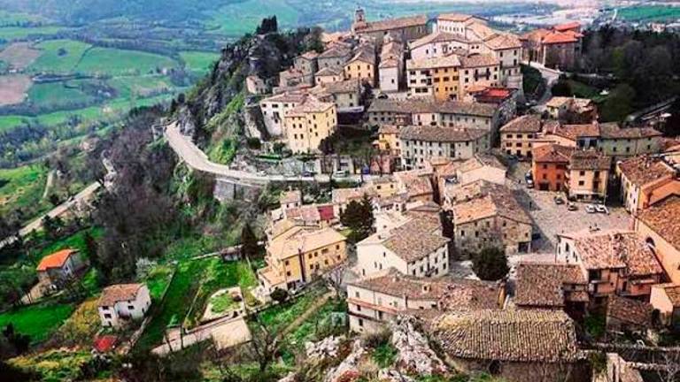 Pennabilli: “Aiutate la nostra associazione per i sordomuti”, i Carabinieri smascherano le truffatrici