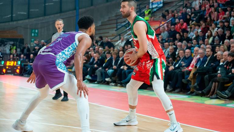 A Rimini l’omaggio a Piero Pasini in una serata trionfale e di grande basket - Gallery