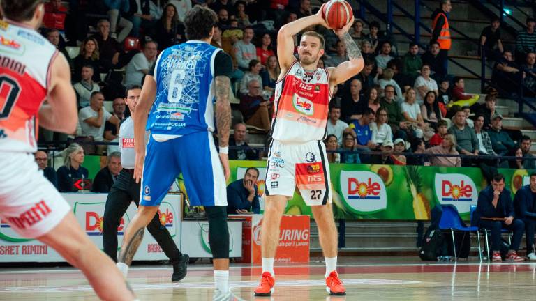 Alessandro Simioni è il vero uomo chiave della Dole: punto di riferimento difensivo e arma letale in attacco foto morosetti