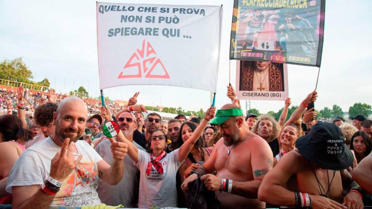 Rimini, Vasco Rossi: “Due notti di prove perfette. Ringrazio tutti” GALLERY