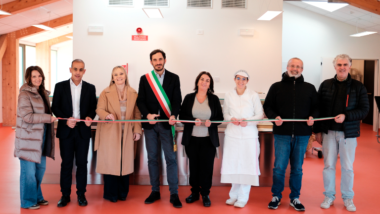 Cesena, inaugurata la nuova mensa al polo scolastico di Villachiaviche