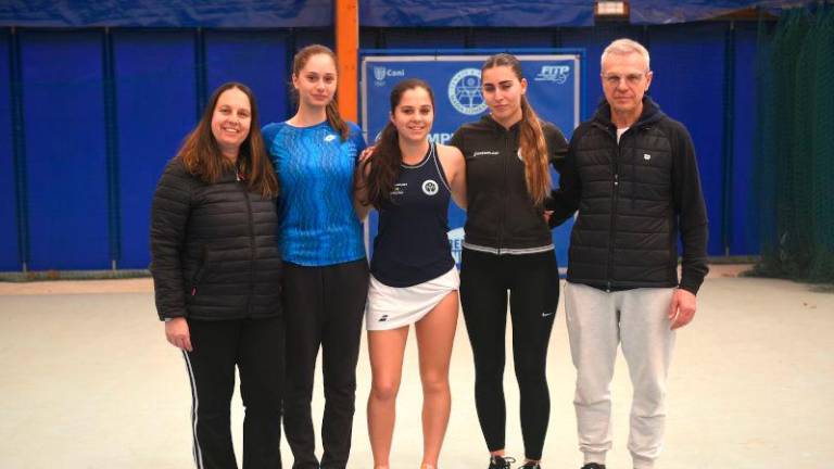 Il Ct Massa con il dirigente Fulvio Campomori e la maestra Monica Scartoni