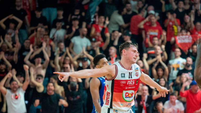 Un maestoso Marini conduce Rimini alla vittoria sulla capolista: Brindisi ko 84-70