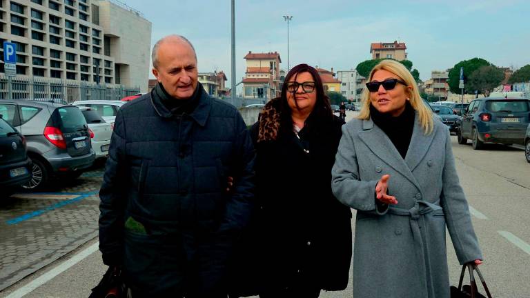 L’avvocata Chiara Rinaldi (a destra) con Valeria Bartolucci (Foto e video Migliorini)