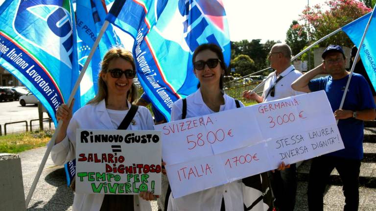 Ravenna, “ci sentiamo farmaspicci”: la protesta delle Farmacie Comunali - Gallery