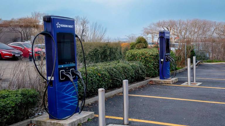 Emilia-Romagna, arrivano 180 punti di ricarica per veicoli elettrici nei parcheggi degli ospedali