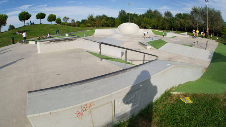 Manutenzione allo skate park di Cesena