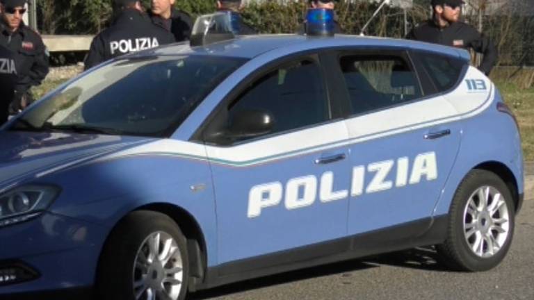 Forlì, furti e borseggi ai danni di anziani: tre ai domiciliari