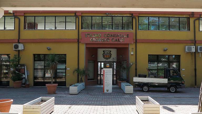 Scontri a Cattolica, perquisizioni in casa di 14 tifosi