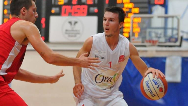 Basket A2 Supercoppa, il primo derby è di Ravenna: Forlì sconfitta 66-61