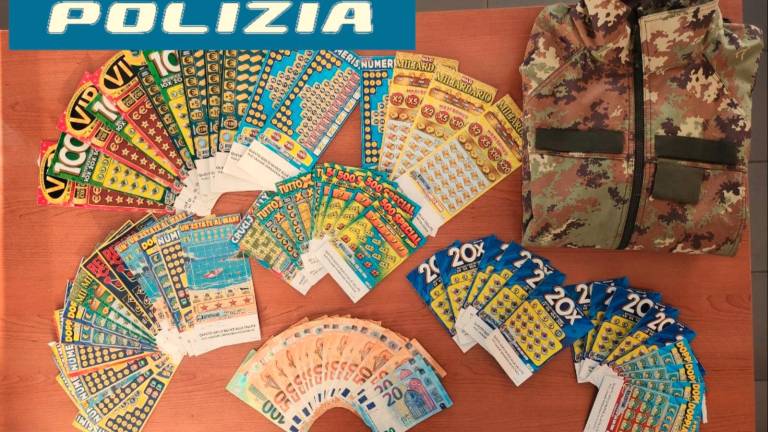 Rimini. Tradito dai “Gratta e vinci”, arrestato l’autore della spaccata in tabaccheria