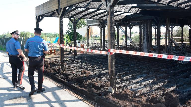Rimini, bar ristorante distrutto da un incendio a Santa Giustina - VIDEO GALLERY