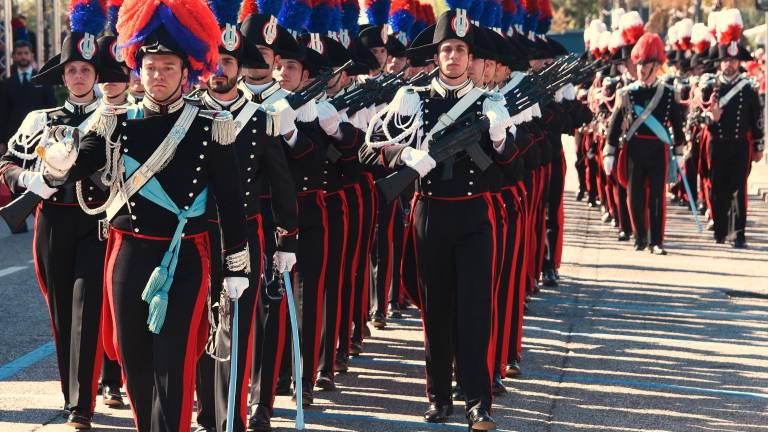 Rimini. La sfilata sul lungomare al raduno dell’Associazione nazionale dei carabinieri VIDEO e FOTOGALLERY Migliorini