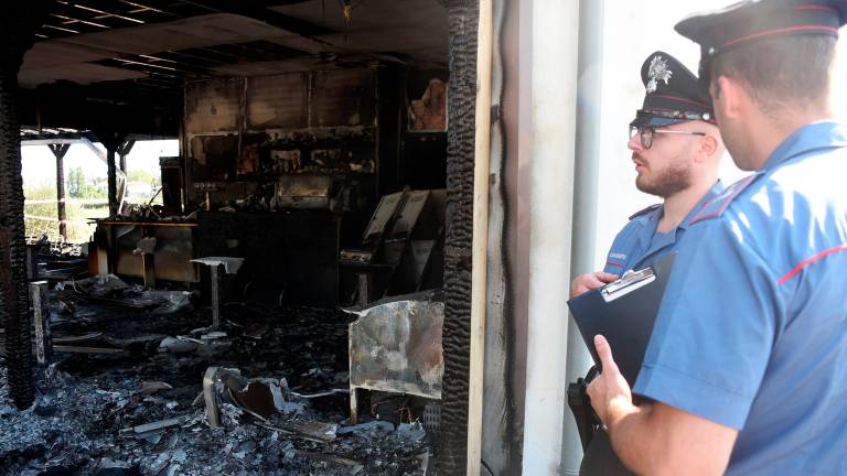 Rimini, bar ristorante distrutto da un incendio a Santa Giustina - VIDEO GALLERY