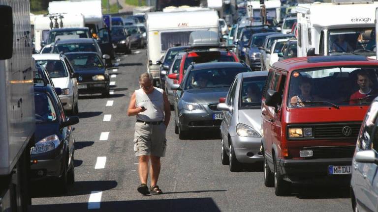 Autostrade: file per cantieri o blocchi del traffico, dal 2026 arrivano i rimborsi
