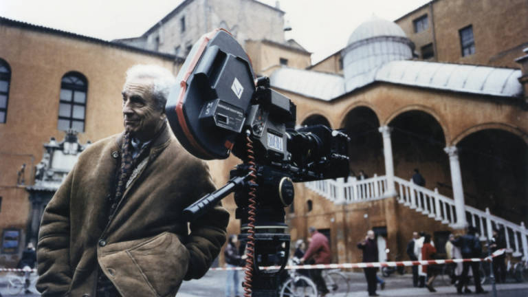 Quindici anni senza Michelangelo Antonioni, cantore delle nebbie