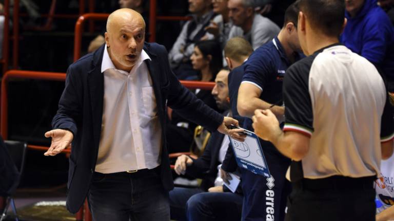 Basket B, ufficiale: Garelli nuovo coach dei Raggisolaris Faenza