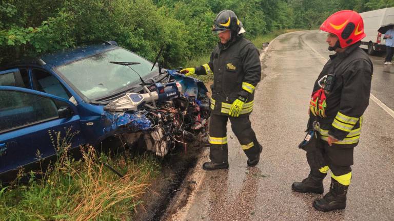 San Marino. Violento scontro frontale vicino al confine, un ferito grave
