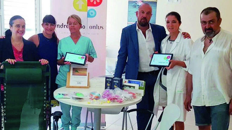 Rimini, Andrea Lupo dona apparecchiature a Terapia Intensiva