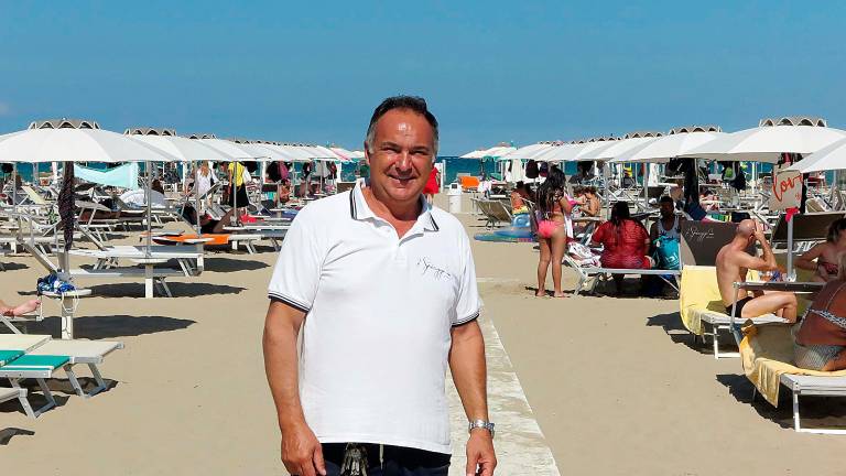 Rimini. Aumento del 10% per i canoni in spiaggia. I bagnini: “Non è questo il problema”
