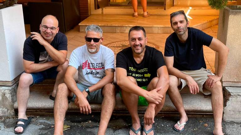 Stessa spiaggia, stesso mare: da Piumazzo a Rimini dal 1996 per il rito decennale