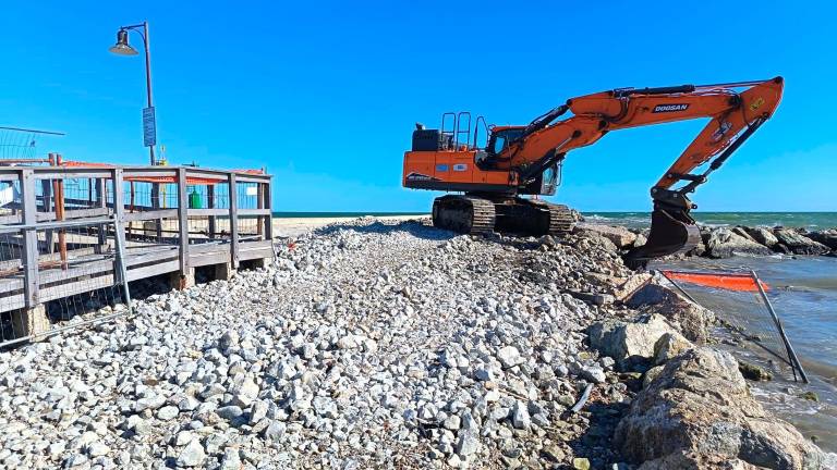 Cesenatico, ripresi i lavori al Molo di Levante