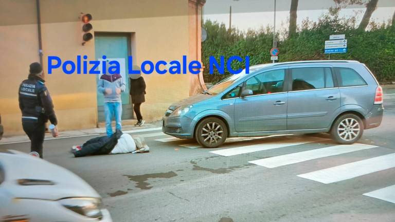 Imola, incidente: donna investita mentre attraversa sulle strisce