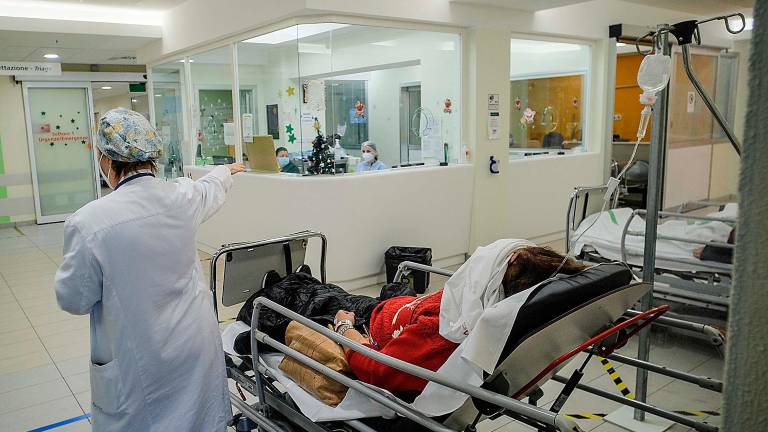 Un grande lavoro anche in questo periodo negli ospedali della provincia per fronteggiare l’elevato numero di pazienti ricoverati