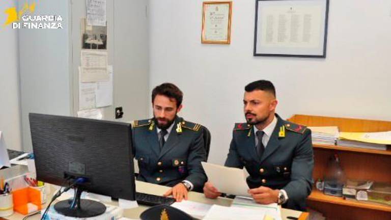 Faenza, sequestrati agriturismo e Porsche a un indagato per droga