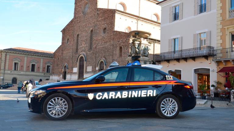 In giro per Faenza con un coltello dalla lama di quasi 20 centimetri: scatta la denuncia