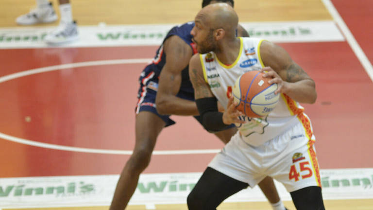 Basket A2: OraSì, vittoria batticuore con Piacenza (78-77)