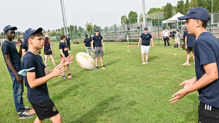 Al campo di Rivabella via a progetto di RiminiRugby con 500 ragazzi