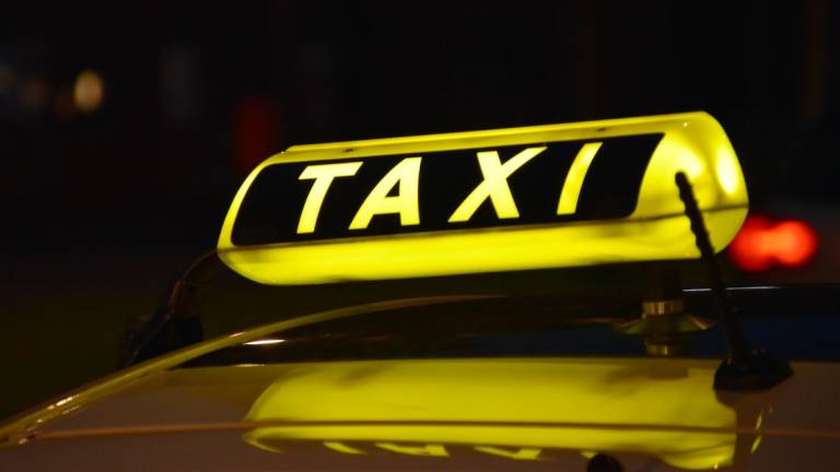 Taxi a Rimini, servizio scadente: l'accusa della Confcommercio