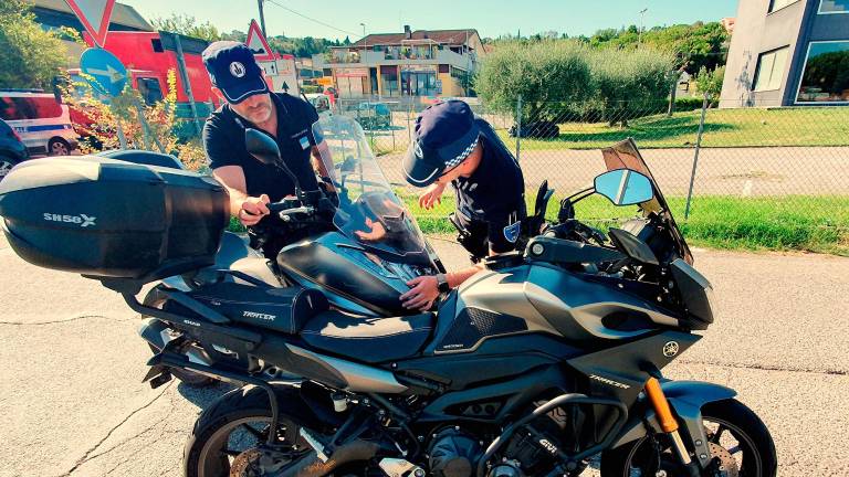 Rimini. Scontro tra una moto e uno scooter, un ferito grave