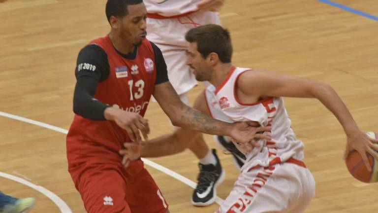 Basket A2, Unieuro-OraSì: domenica da derby al PalaGalassi