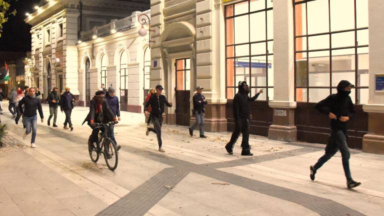 Rimini si mobilita per Gaza e per la Flotilla. “Blocchiamo tutto” in stazione, poi il corteo in centro