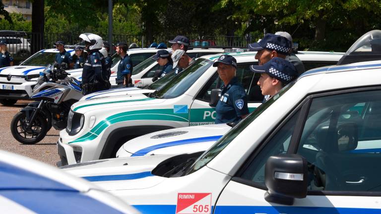 Rimini, l’omaggio della Polizia Locale all’agente Francesco Imprezzabile VIDEO GALLERY