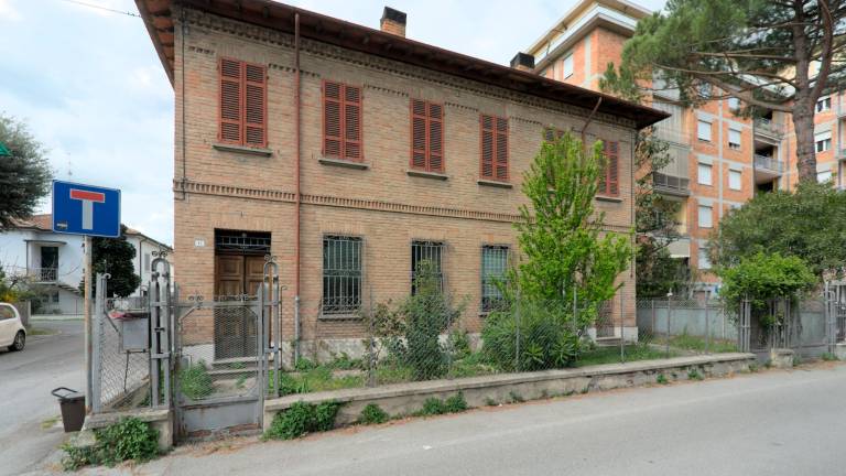 Il grande immobile di via Landoni FOTO FIORENTINI