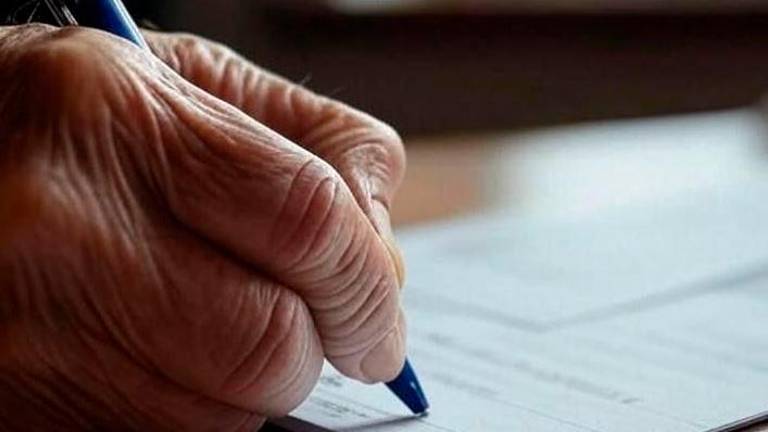 Cesena, dimentica il nome sull’assegno, si becca una multa di 2mila euro ma vince il ricorso contro Poste