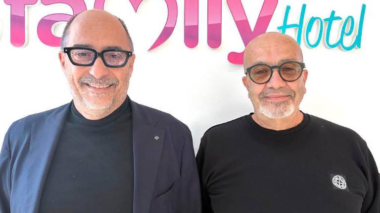 La società gestisce 15 grandi alberghi e villaggi lungo la Riviera romagnola