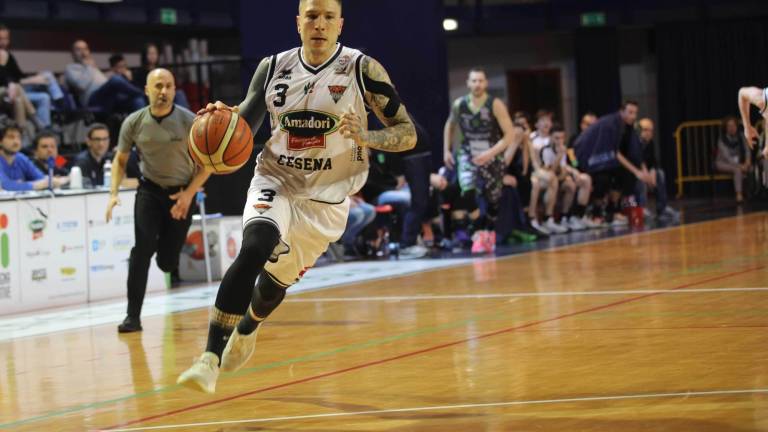 Basket B play-off, l'Amadori sbanca Piombino