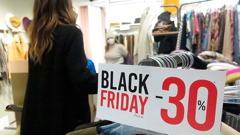 Black Friday, i negozianti ravennati: “Un massacro: aiuta le multinazionali, non i più piccoli”