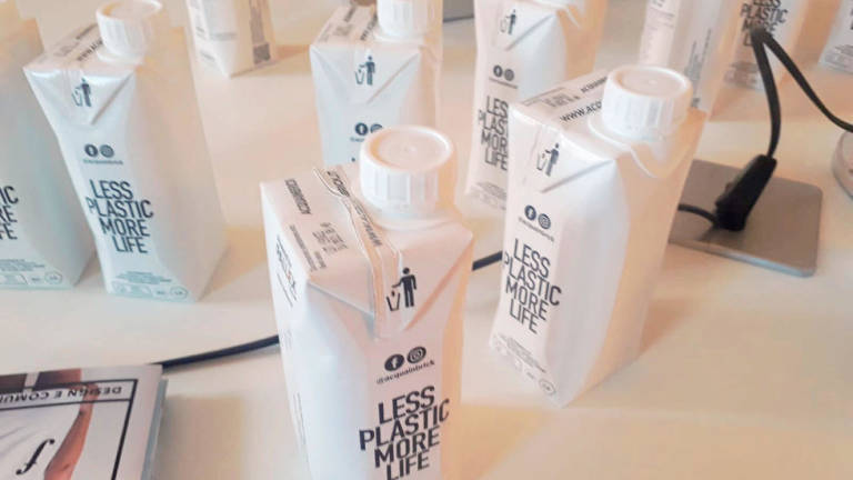 Faenza, Less plastic, more life il rilancio dei contenitori di cartone