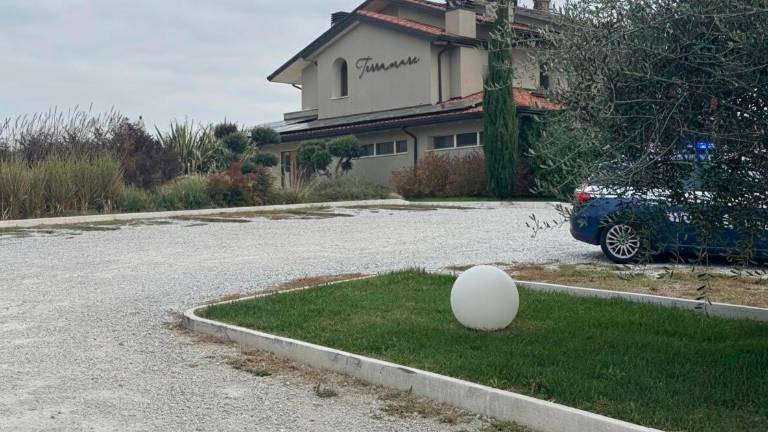 L’aggressione alla compagna è avvenuta all’esterno del ristorante