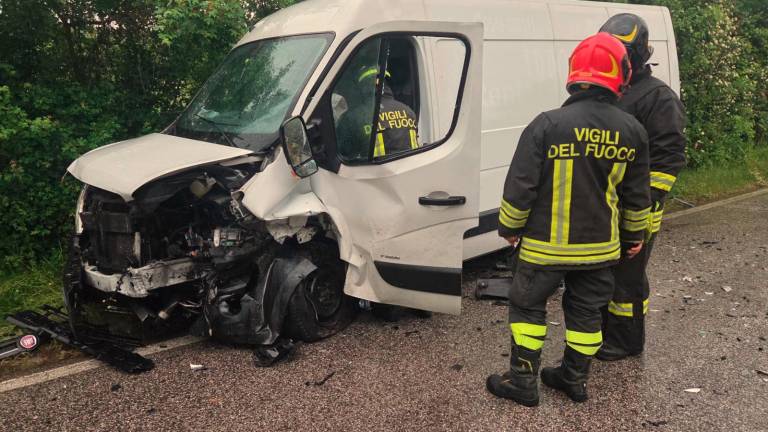 San Marino. Violento scontro frontale vicino al confine, un ferito grave
