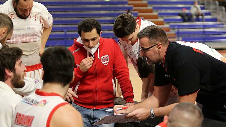 Basket B, Ferrari striglia Rimini: A Ozzano un disastro sul piano difensivo